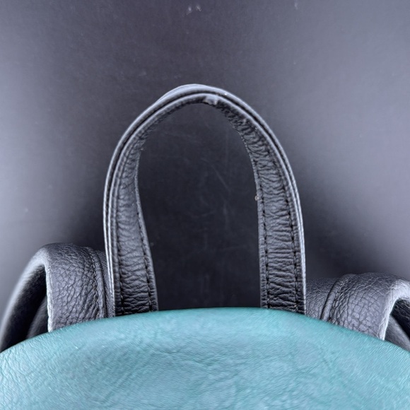 Loungefly x Loki Mini Backpack Thor God of Mischief Gold Disney Marvel - Picture 2 of 7